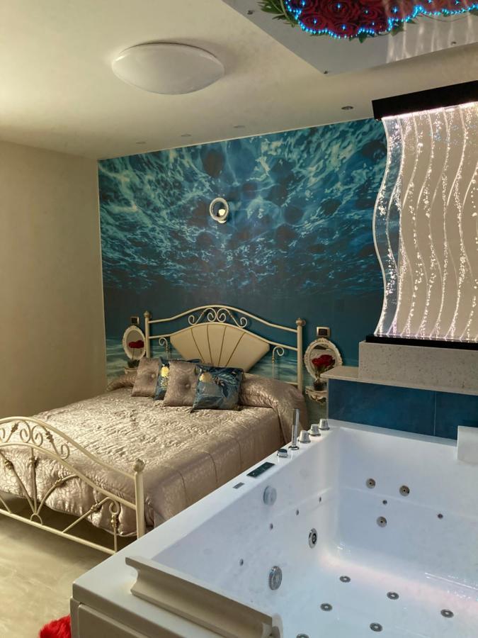 B&B La Reggia Di Rihanna Spa Caserta Exterior foto